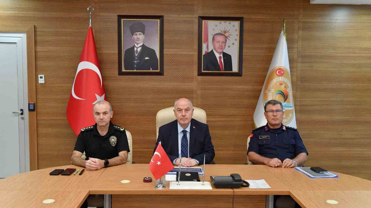 Siber devriyelere takılan 353 şüpheli yakalandı
