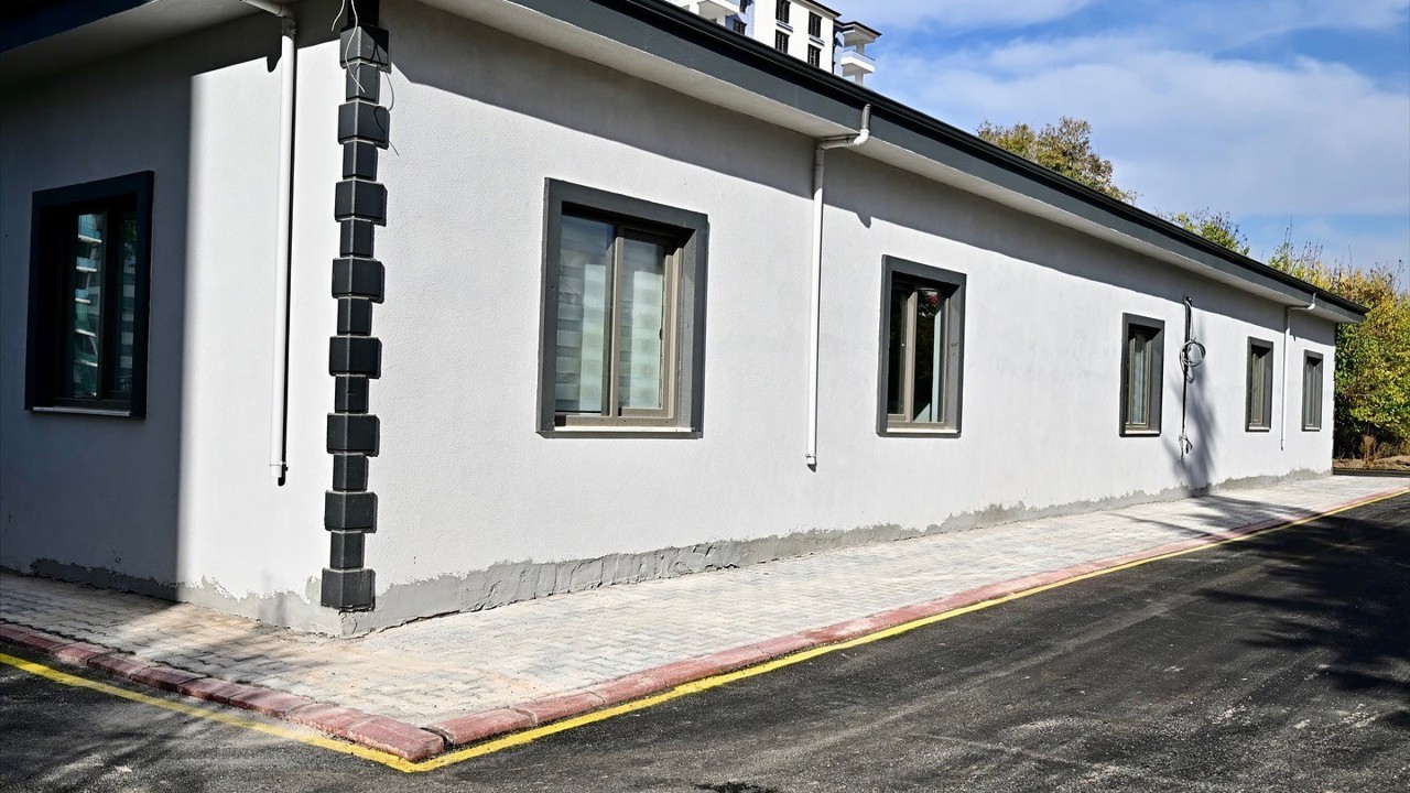 Başkan Geçit: "Çilesiz ve Karakavak Taziye Evleri yakında hizmete açılıyor"
