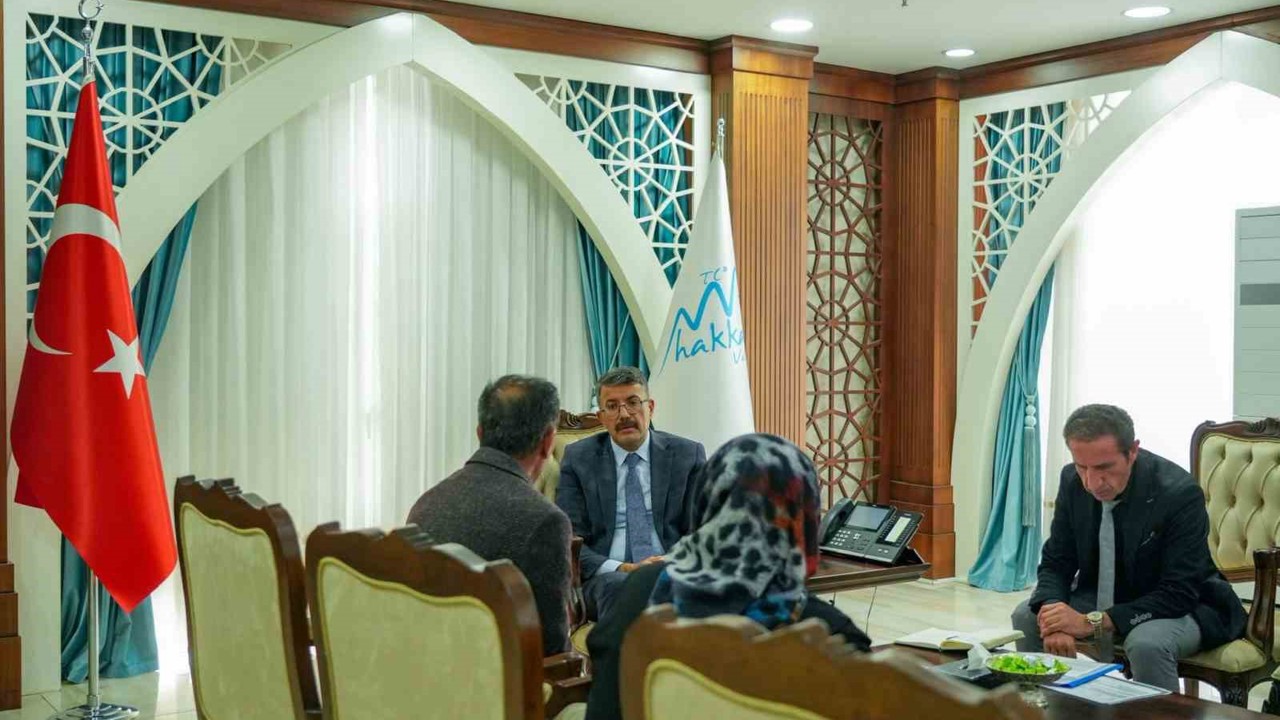 Vali Çelik: "Halkımızın yanındayız"
