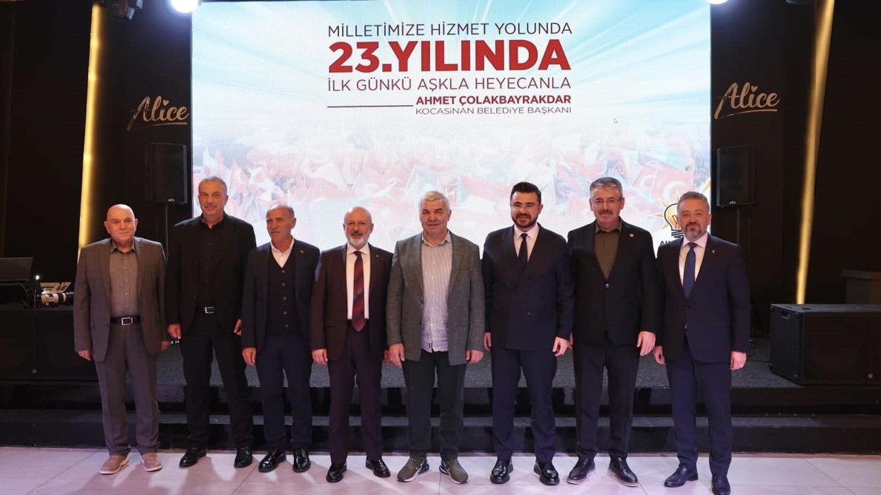 Başkan Çolakbayrakdar: "Vatandaş odaklı hizmet anlayışıyla Türkiye’de fark oluşturuyoruz"
