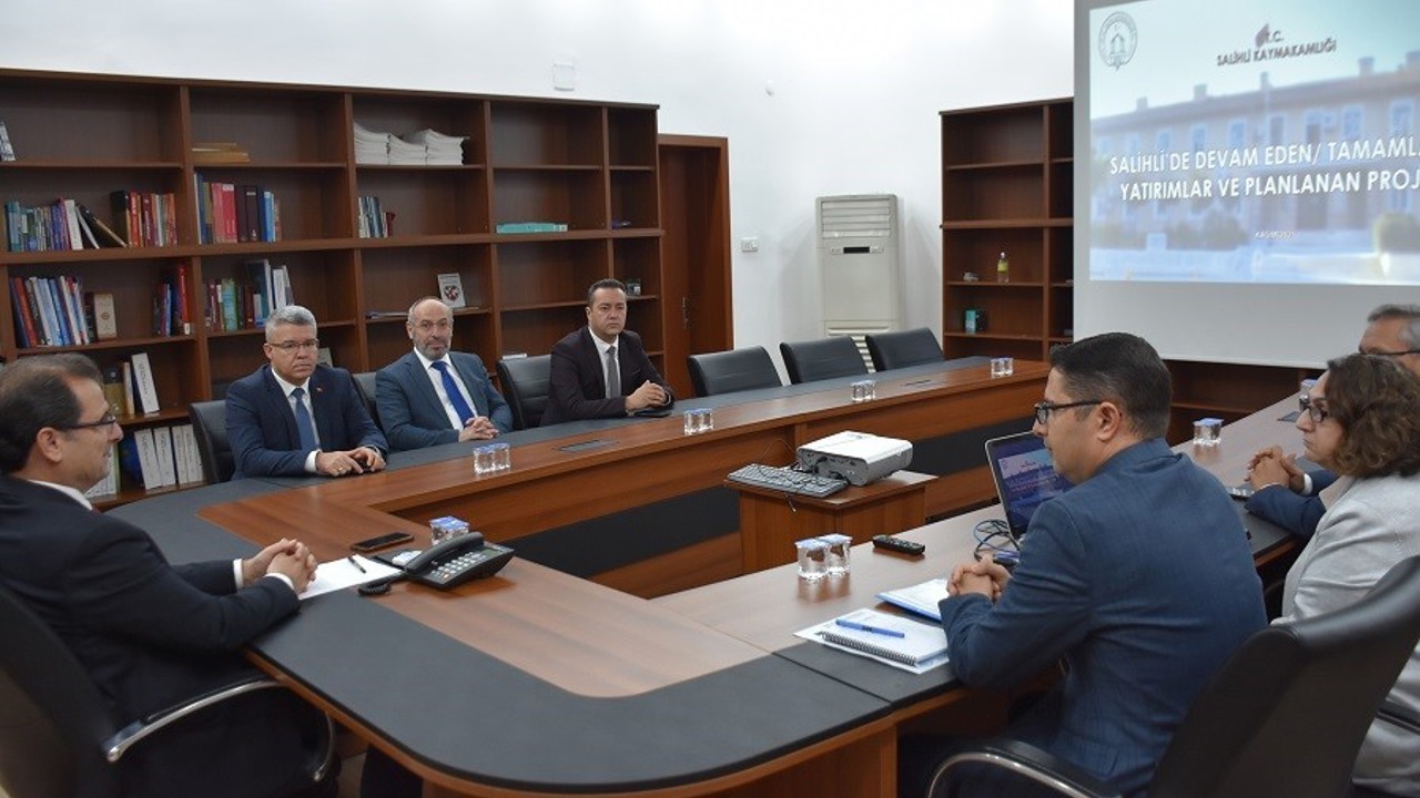 Salihli’de kamu yatırımları masaya yatırıldı
