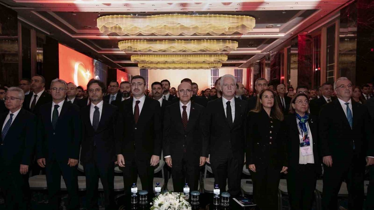 Bakan Şimşek: ‘‘Sermaye piyasaları ağırlıklı finans modeline geçiş yapmak istiyoruz’’
