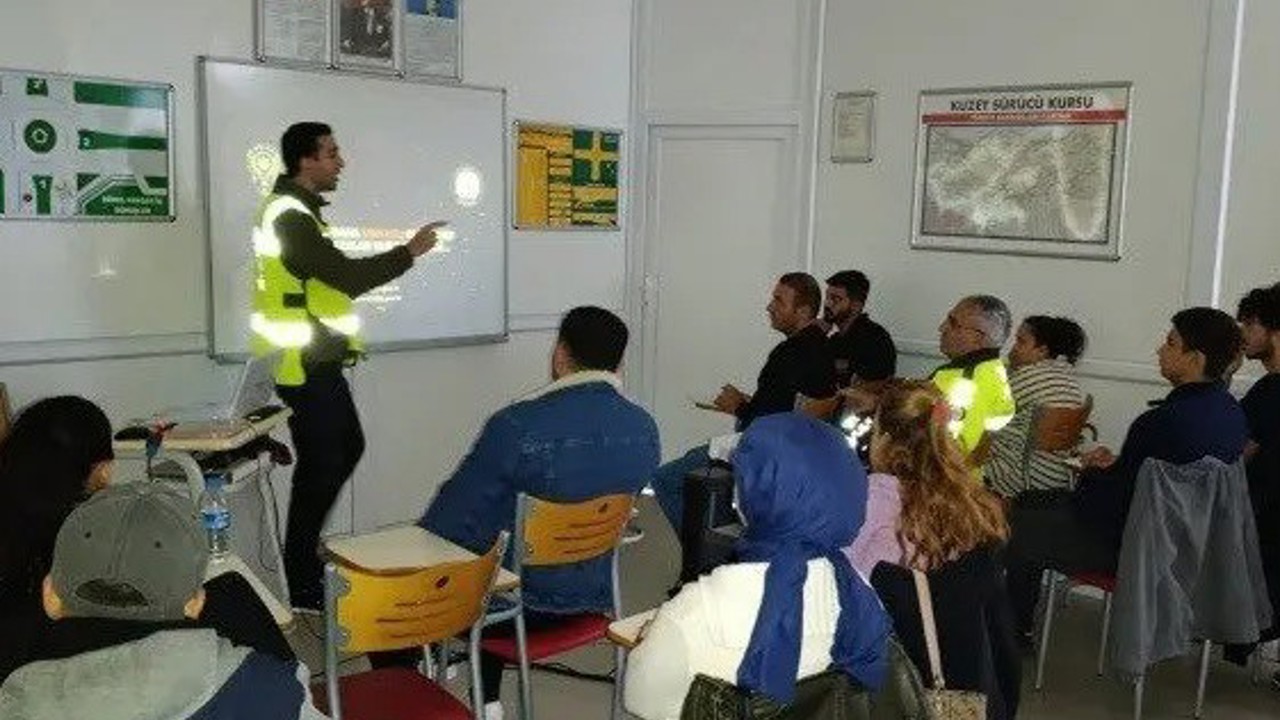 Sinop’ta sürücü adaylarına trafik eğitimi
