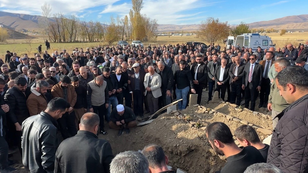 Van’daki feci kazada ölü sayısı 4’e yükseldi
