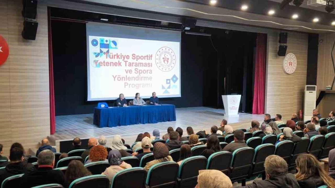 Sportif yetenek taraması öğrencileri için veli toplantısı gerçekleştirildi
