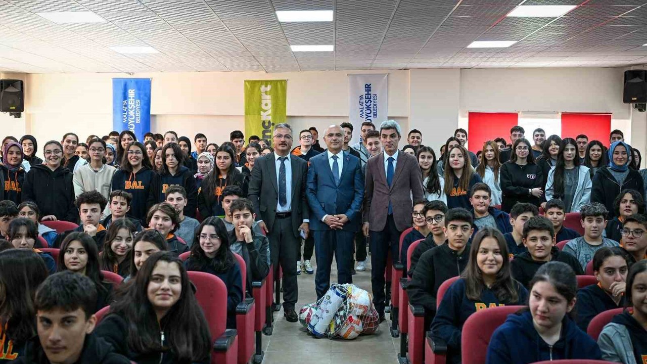 Sami Er: "Gençler için tüm imkânlarımızı seferber ediyoruz"
