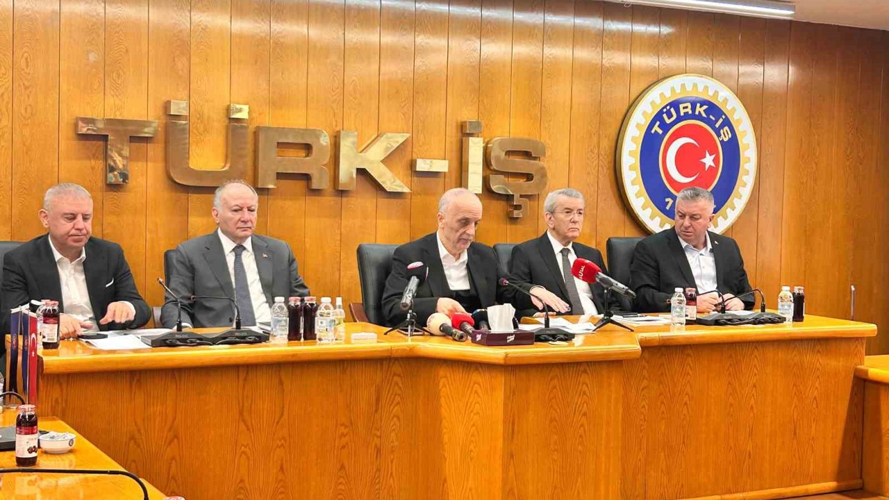 TÜRK-İŞ Genel Başkanı Atalay: "Yeni bir düzenleme olmazsa Asgari Ücret Tespit Komisyonu’na katılmayacağız"

