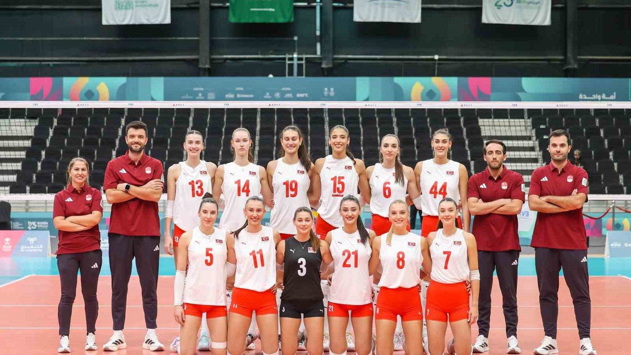 Kadın Voleybol Milli Takımı, 6. İslami Dayanışma Oyunları’na galibiyetle başladı
