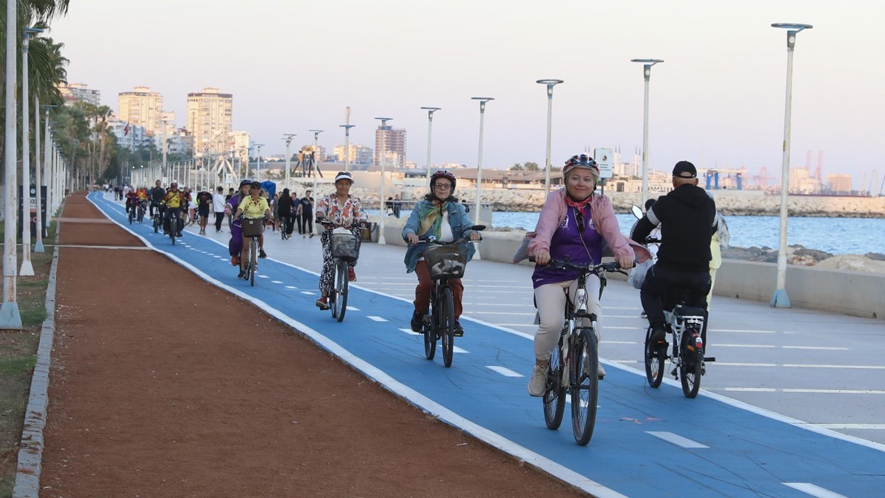 Mersin’de kadınlara ücretsiz bisiklet sürüş eğitimi

