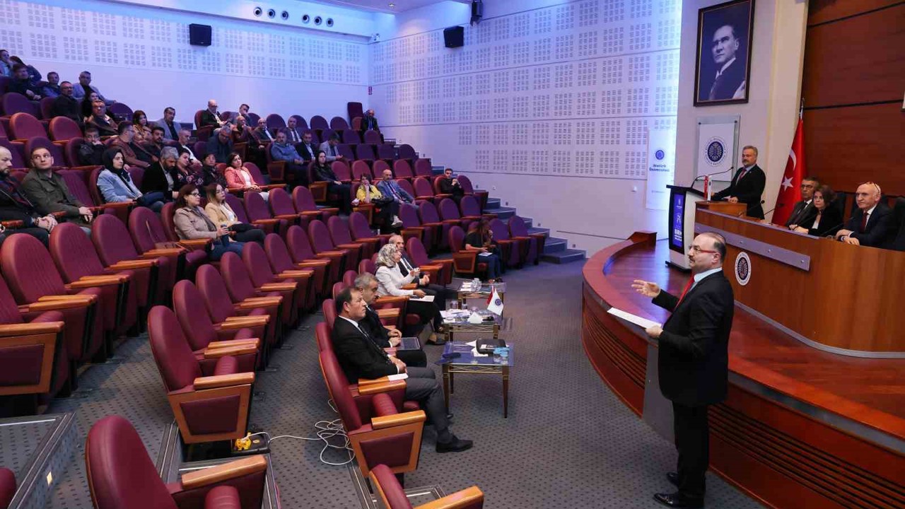 Atatürk Üniversitesi’nde Akademik Yılı Birim Değerlendirme Toplantıları devam ediyor
