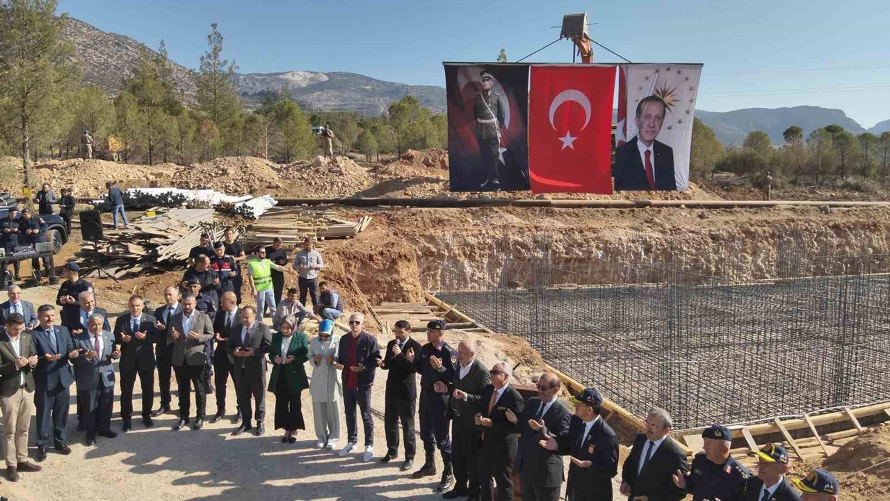 Bucakkışla’da jandarma karakolu hizmet binasının temeli törenle atıldı
