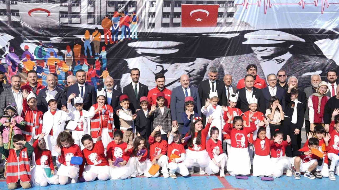 Kartal’da ‘Kızılay Haftası’ öğrenci etkinlikleriyle kutlandı
