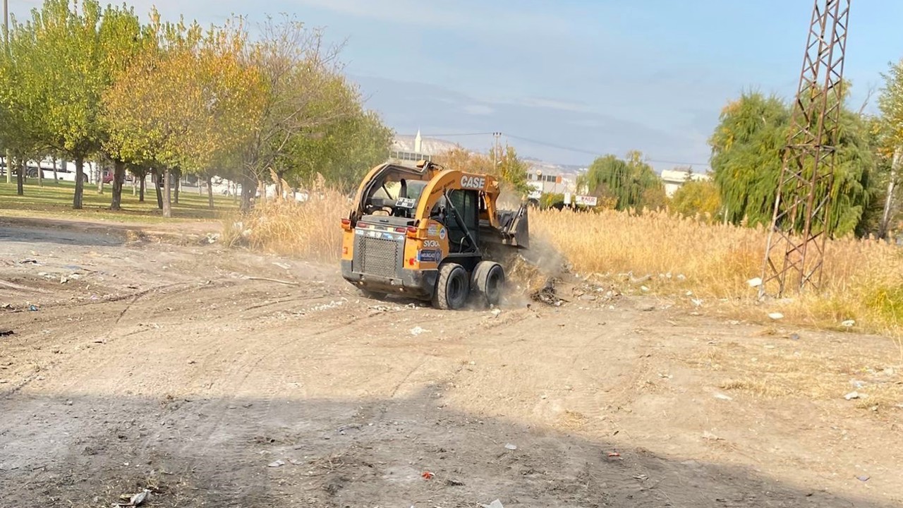 Melikgazi’nin temizlik ordusu mahalleleri pırıl pırıl yapıyor
