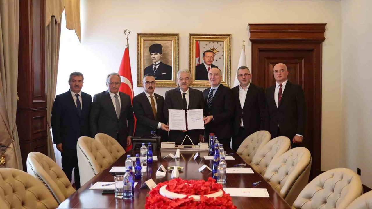 İnegöl’e anaokulu için imzalar atıldı
