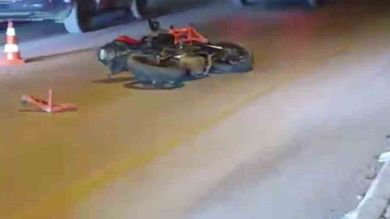Motosiklet kazasında 20 yaşındaki sürücü öldü
