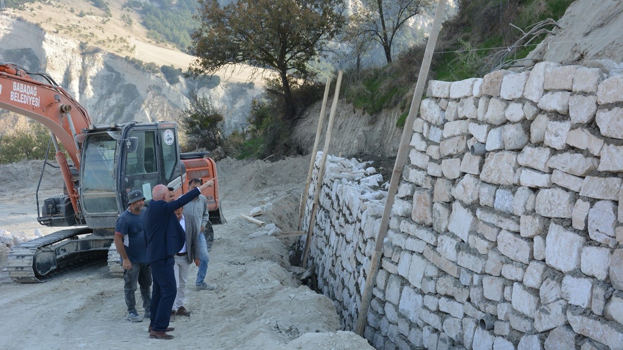 Babadağ’da sosyal tesis inşaatı hızla devam ediyor
