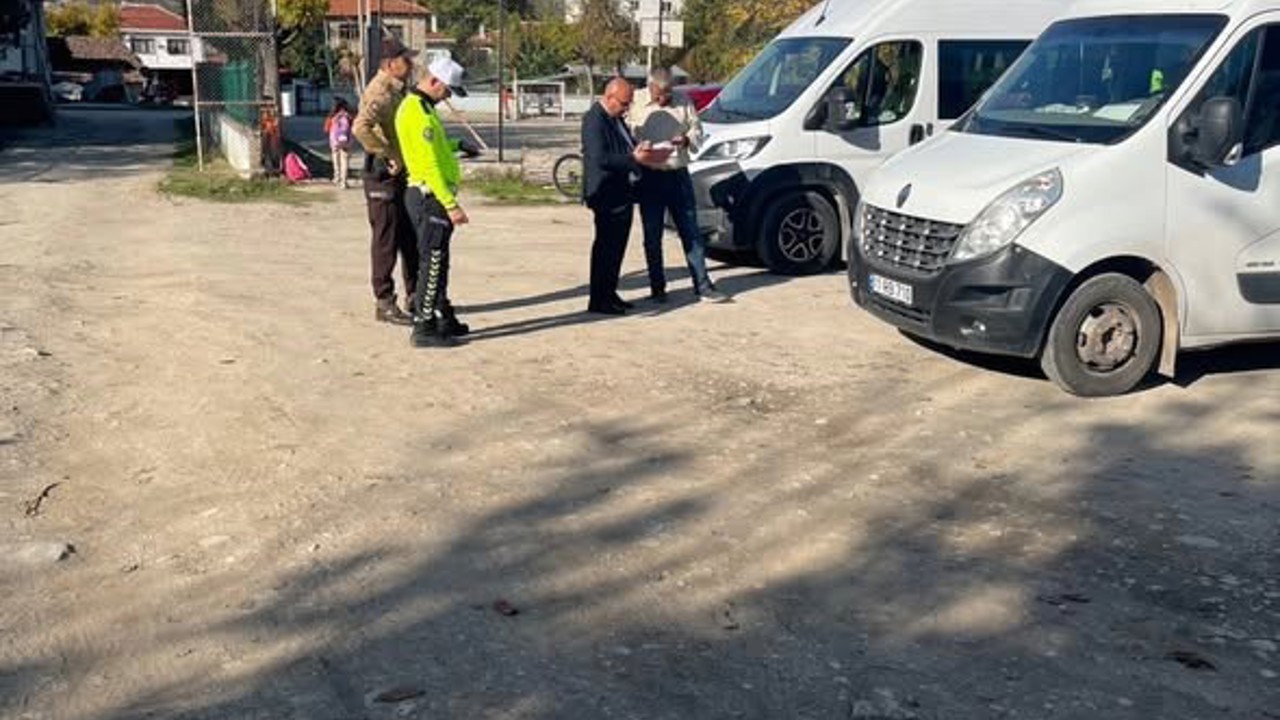Bilecik’te öğrenci servisleri denetlendi
