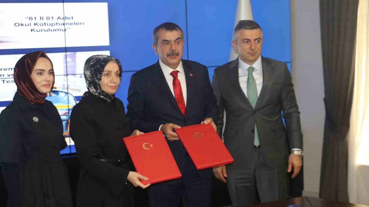 Bakan Tekin: "Türkiye’de okuma kültürünü geliştirmek konusunda ciddi adımlar atmak istiyoruz"
