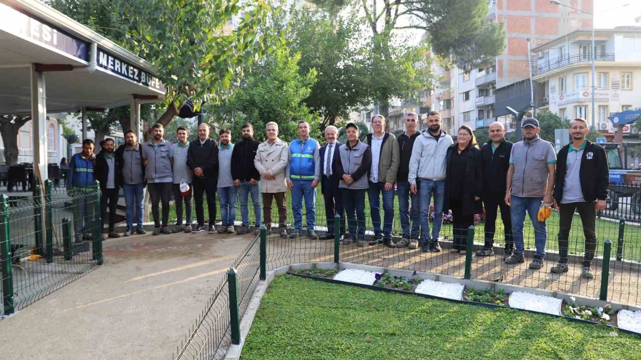 Başkan Ertuğrul Tetik sabah mesaisine sahada başladı
