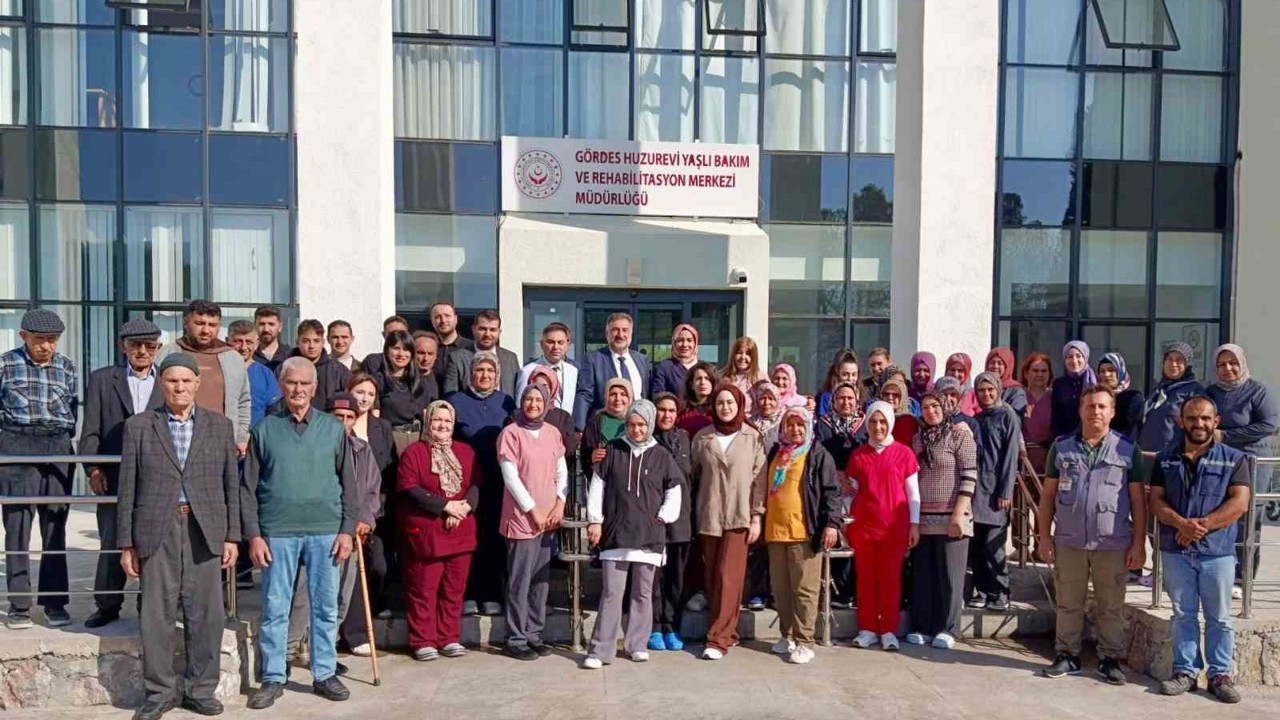 Gördes Huzurevi’nde ’Engelsiz işgücü’ buluşması
