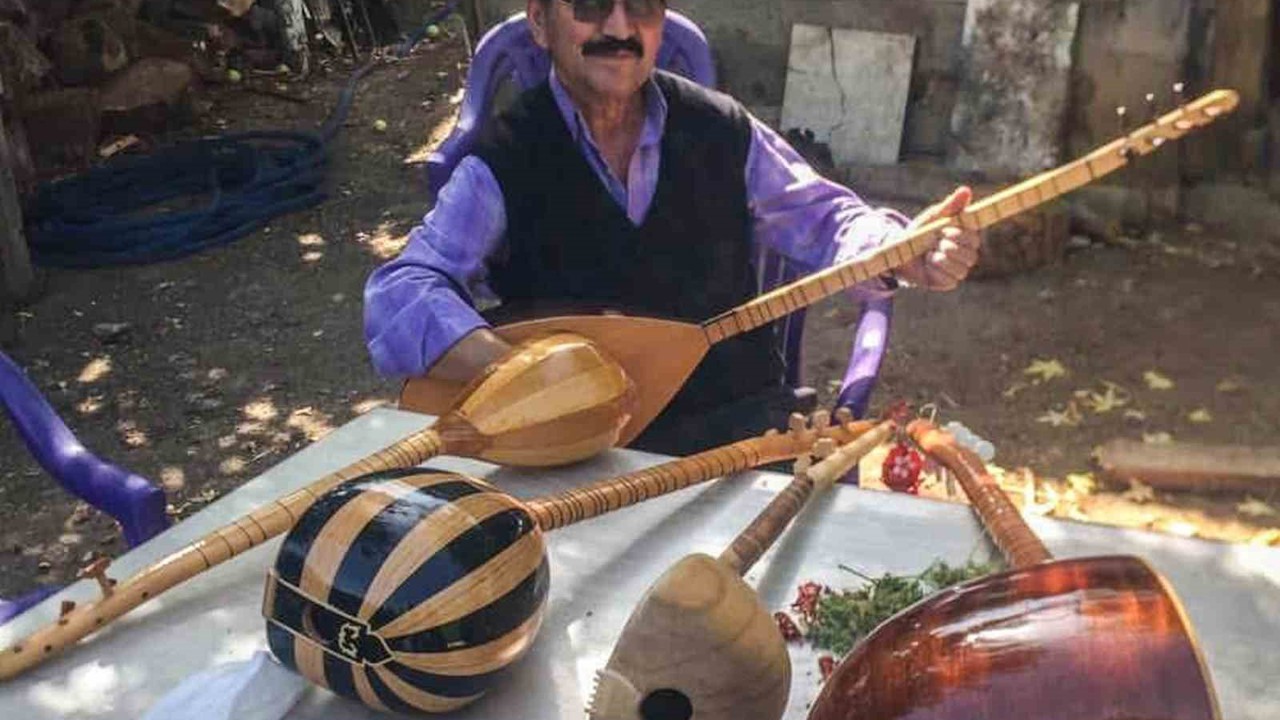 Çamelili sanatçısı Cemil Çağdaş son yolculuğuna uğurlandı
