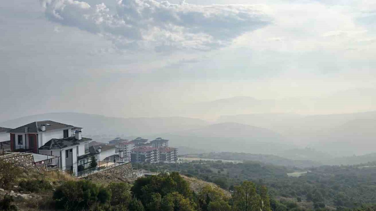 Bilecik sisli bir sabaha uyandı
