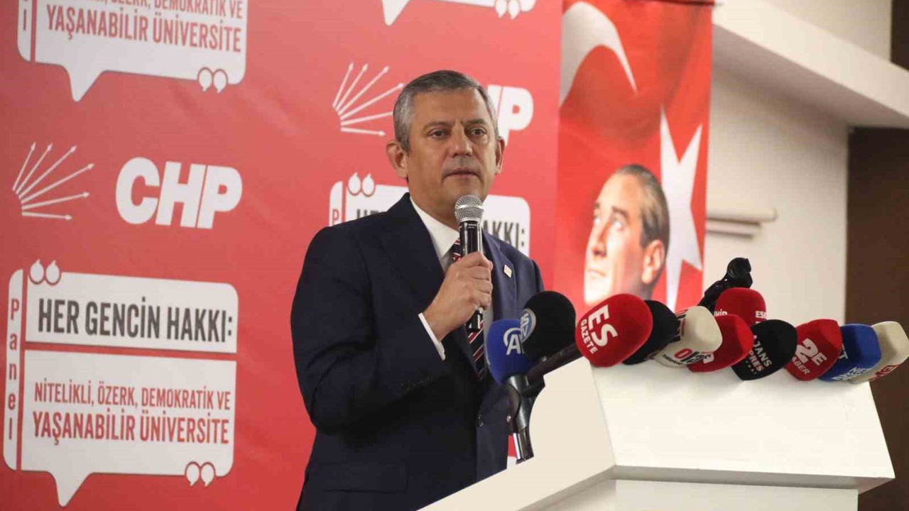 Özgür Özel: "Devlet bey ve ben de beka sorunu tarif ediyoruz ama aramızda fark var"
