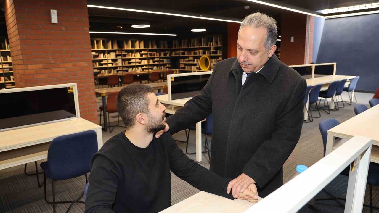 7/24 Kütüphane 1 milyonu aştı
