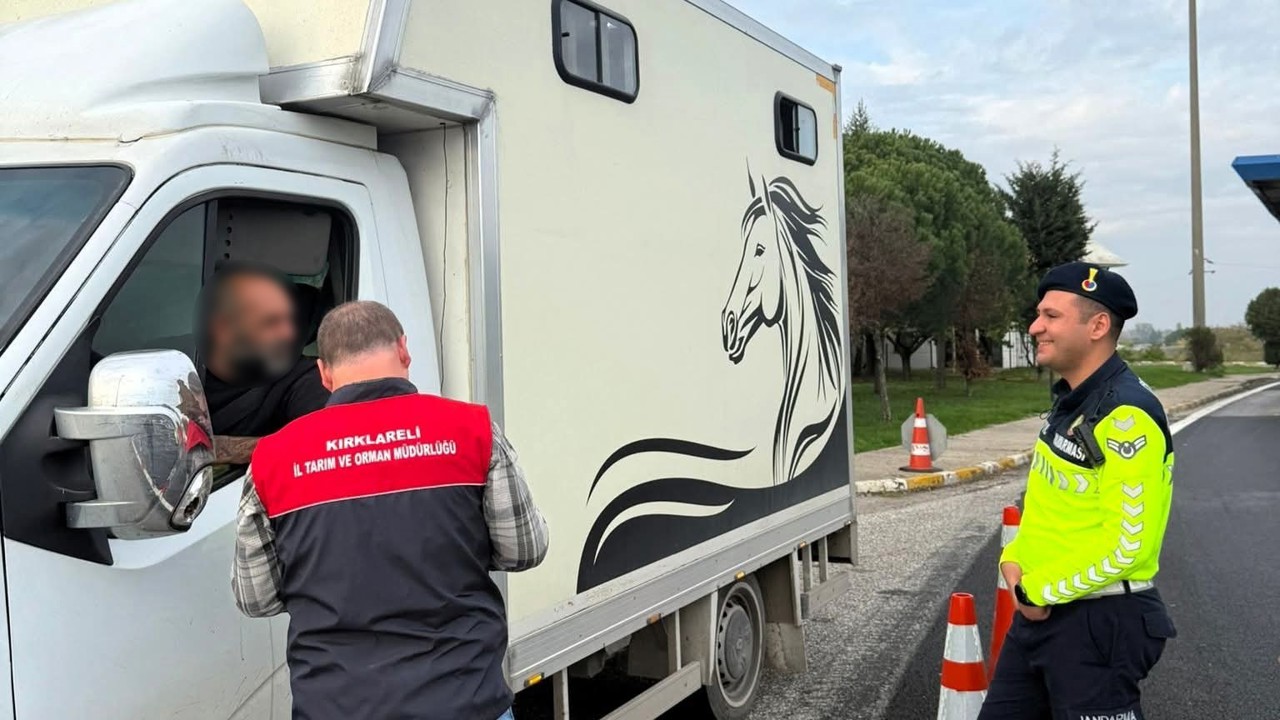 Kırklareli’nde canlı hayvan ve hayvansal ürünlerin nakillerine denetim
