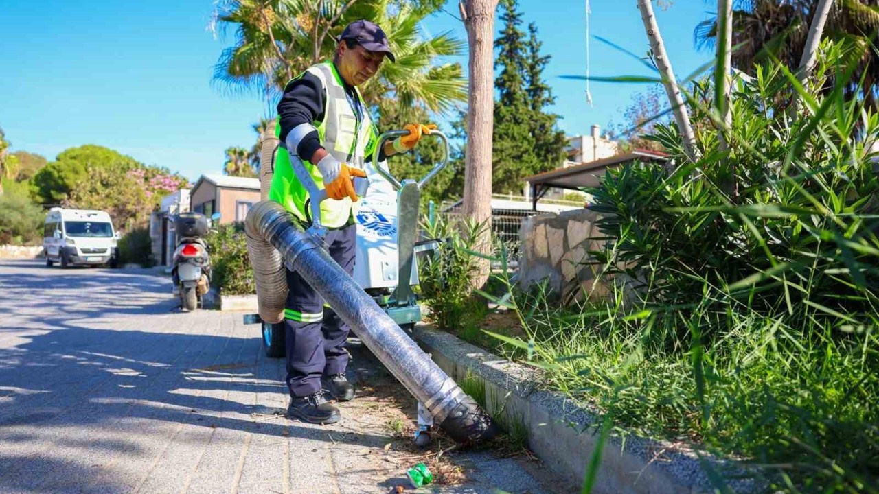 Yeni nesil elektrikli yol süpürme araçları Bodrum’da
