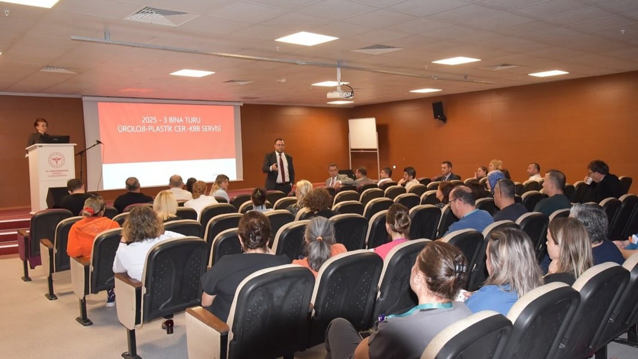 Mehmet Akif Ersoy Devlet Hastanesi’nde tesis ve hasta güvenliği konuşuldu
