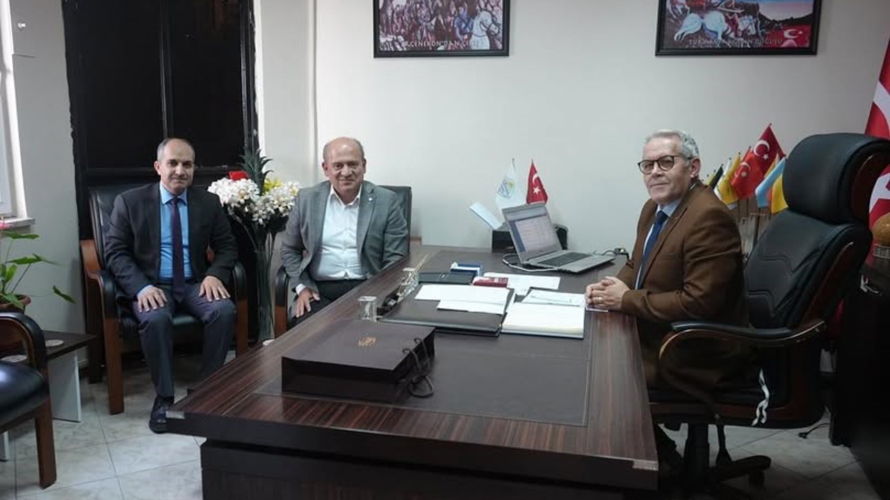 Edremit Ticaret Odası, Halk Eğitimi Merkezi ile mesleki eğitimlerde iş birliği imkanlarını değerlendirdi

