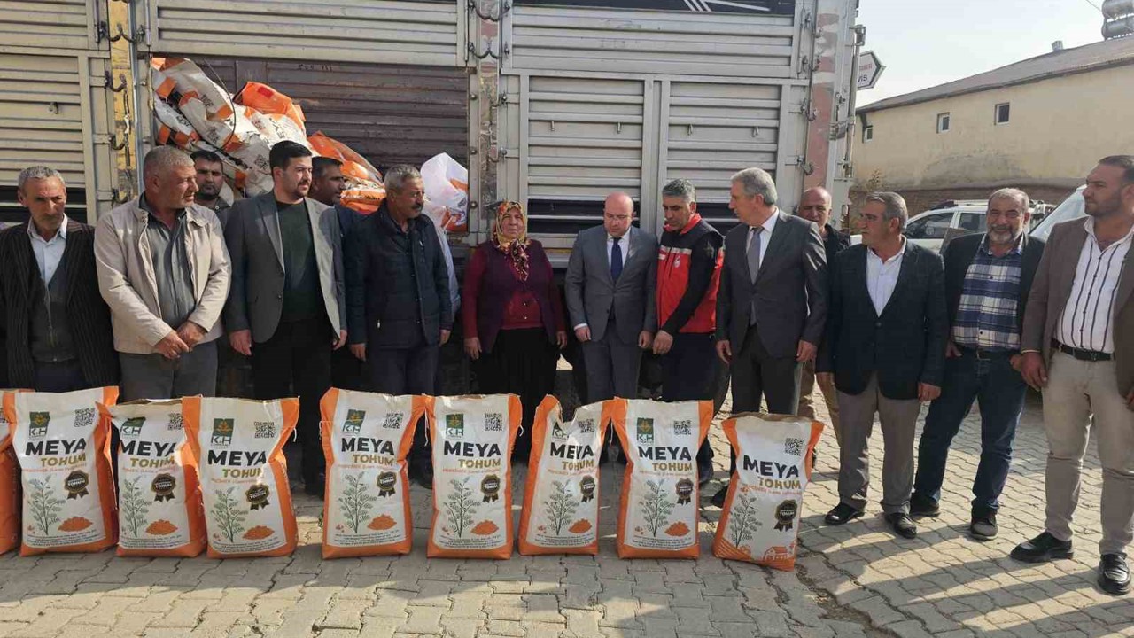 Diyarbakır’da çiftçilere 55 ton mercimek tohumu dağıtıldı
