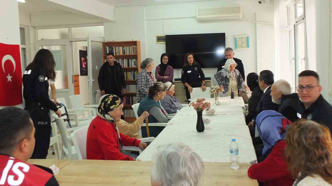 Balıkesir’de huzurevi sakinlerine ziyaret
