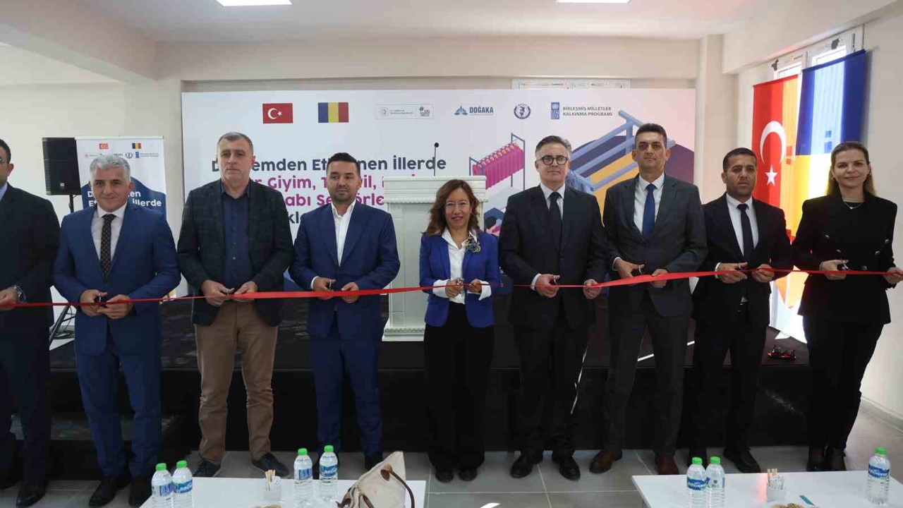 Geleceğin ustalarını yetiştirecek Ayakkabı Ortak İmalat ve Eğitim Merkezi’nin açılışı yapıldı
