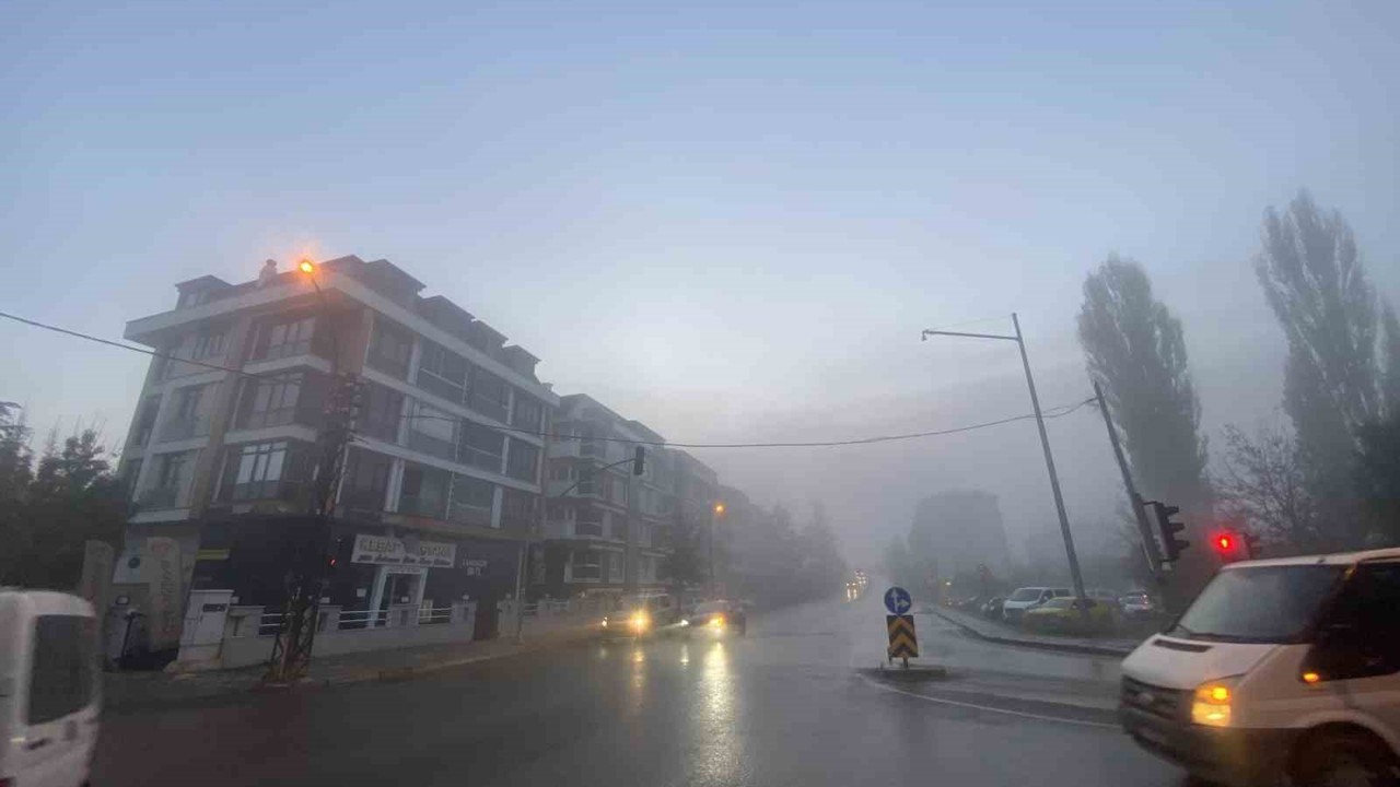 Eskişehir’de sis etkili oldu
