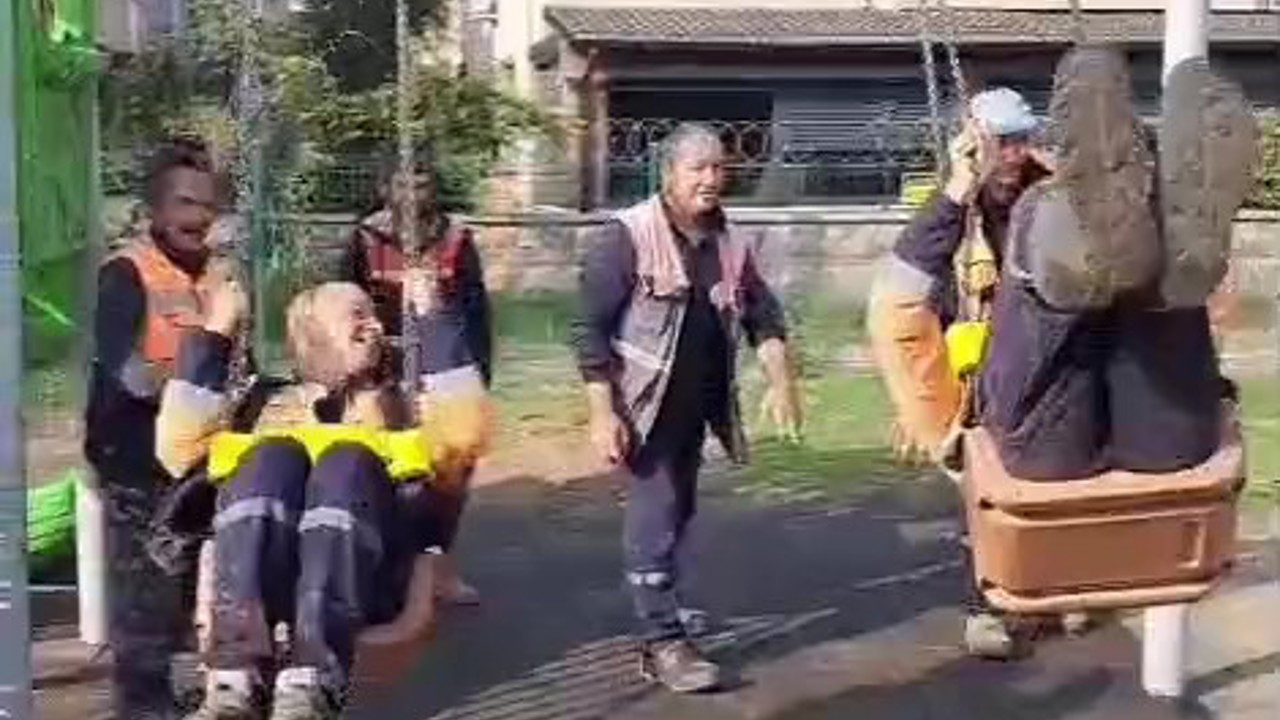 Yoğun çalışma temposuna salıncak molası verdiler
