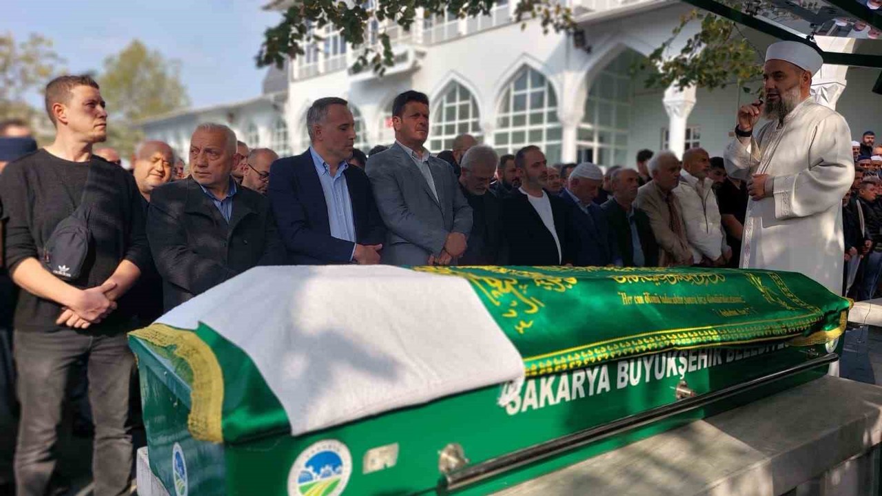 Eniştesi cansız bedenini bulmuştu, son yolculuğuna uğurlandı
