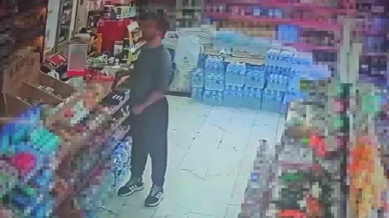 Kasada duran cep telefonunu çaldı
