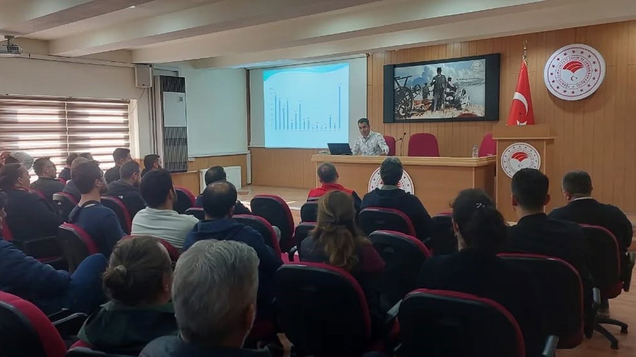 Aydın’da veteriner hekimlere ’şap hastalığı’ eğitimi verildi
