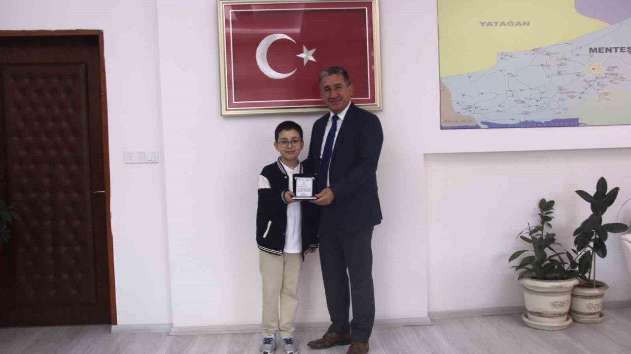 Muğla’da Atatürk sevgisi şiirle taçlandı
