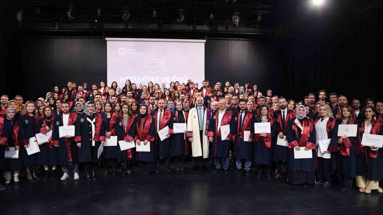 Bilimin öncüleri, Atatürk Üniversitesi’nden gururla mezun oldu
