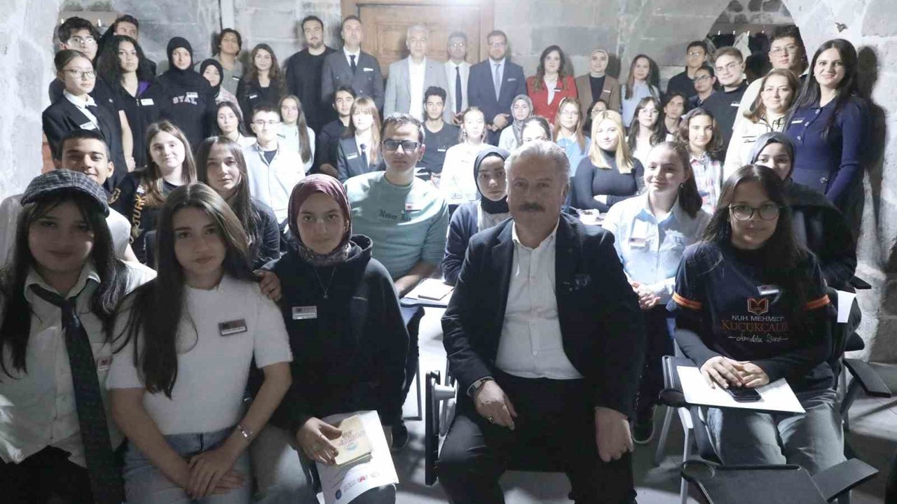 Başkan Palancıoğlu; Mektep Melikgazi öğrencileri ile bir araya geldi
