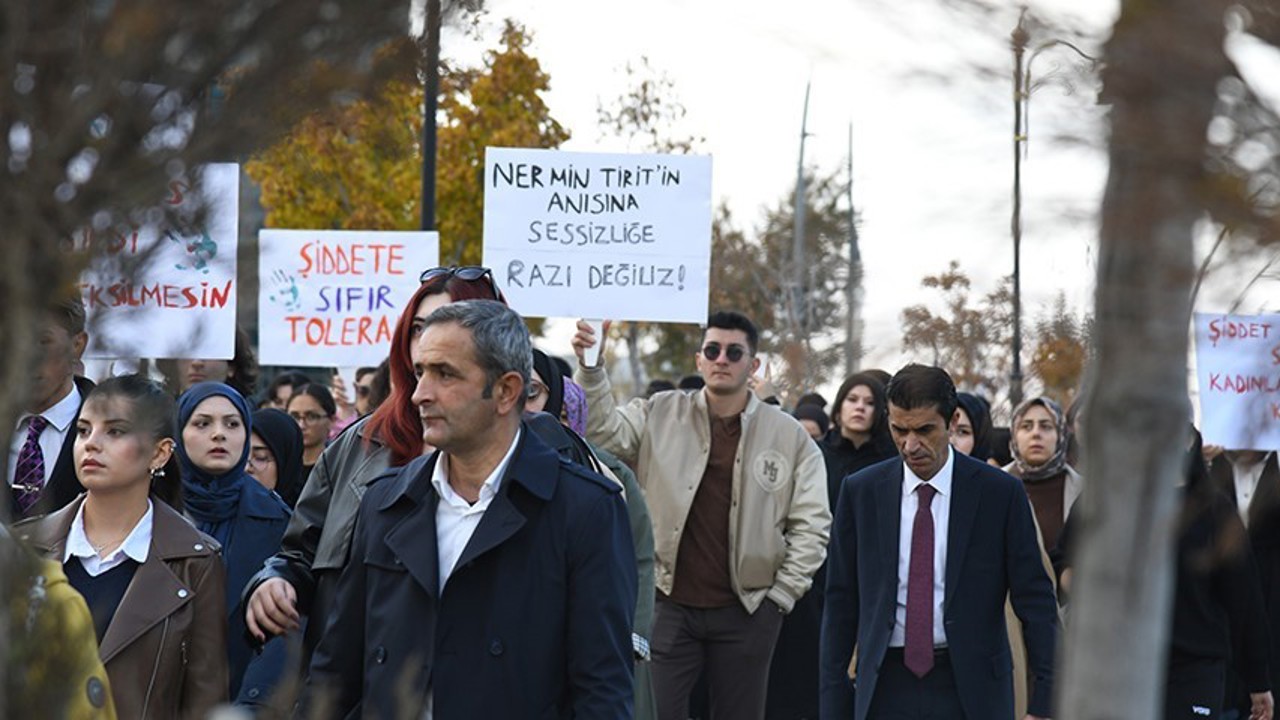 Rektör Çakmak: "Kadına yönelik şiddetin hiçbir biçimi kabul edilemez"
