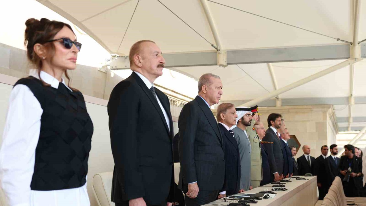 Cumhurbaşkanı Erdoğan, 8 Kasım Zafer Günü’nün kutlandığı tören alanında
