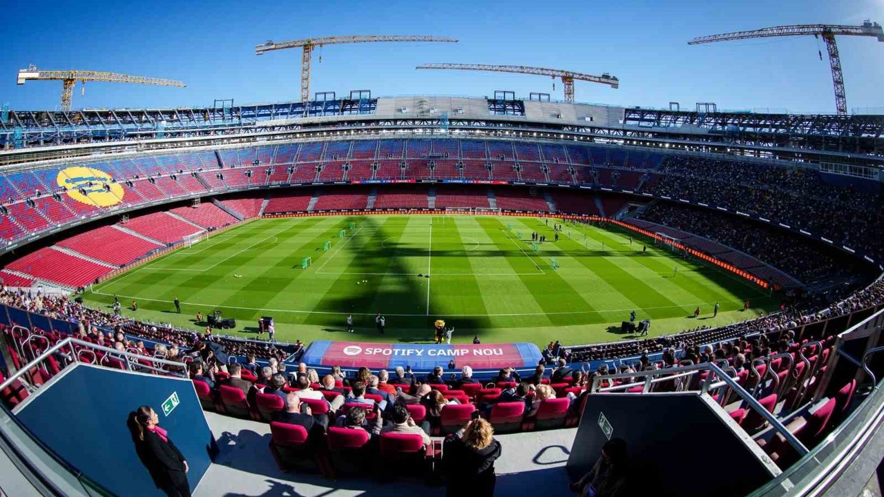 Barcelona yuvasına döndü
