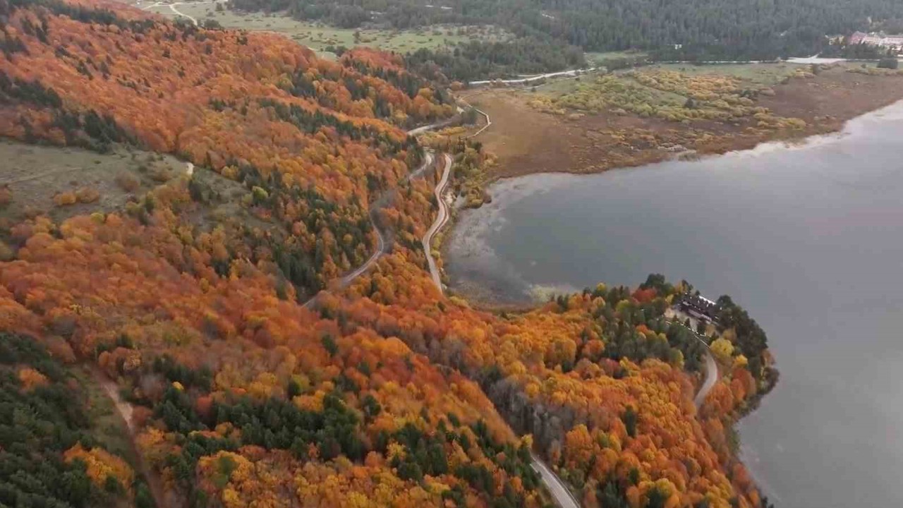 Bolu’nun doğa harikası Abant’ta ziyaretçiler akın etti
