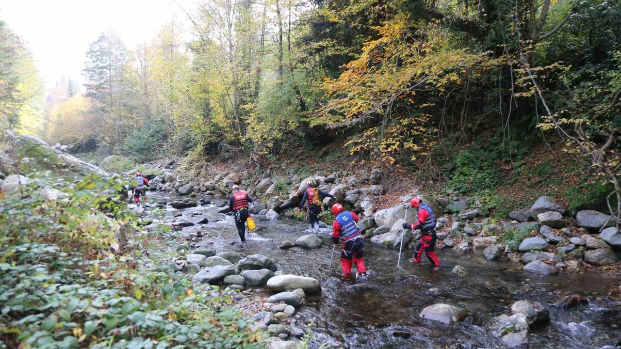 Kayıp anne ve oğlunu arama çalışmaları devam ediyor
