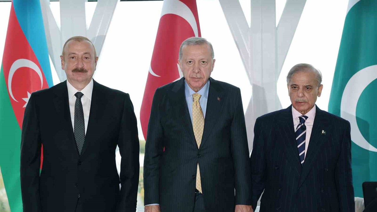 Cumhurbaşkanı Erdoğan, Aliyev ve Şerif ile görüştü
