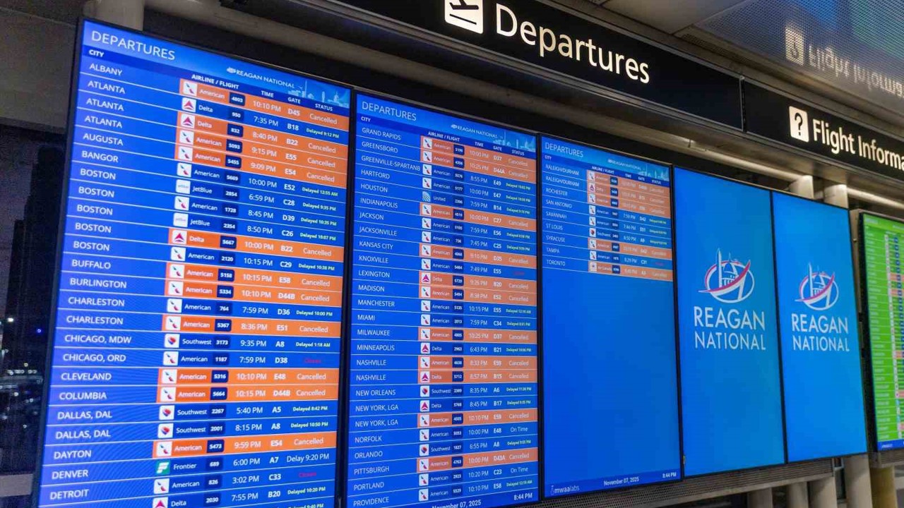 ABD hükümetinin kapalı kalması nedeniyle bin 700’den fazla uçuş iptal edildi
